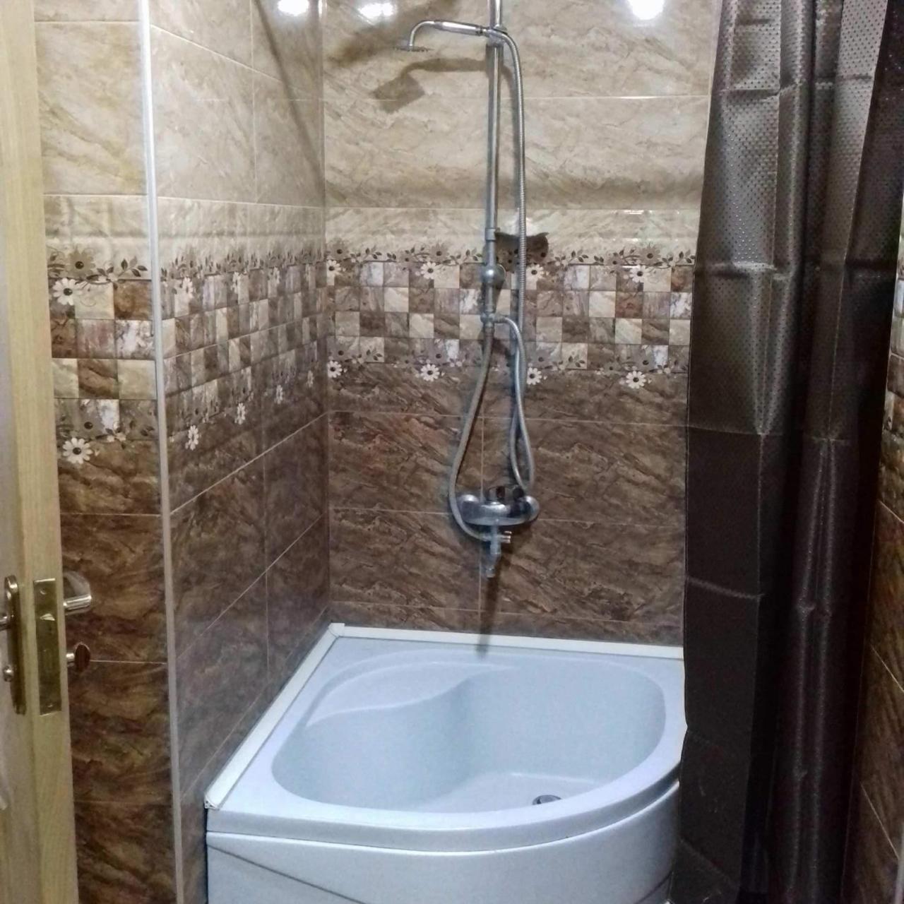 Hotel Family Hotel Chiatura 外观 照片